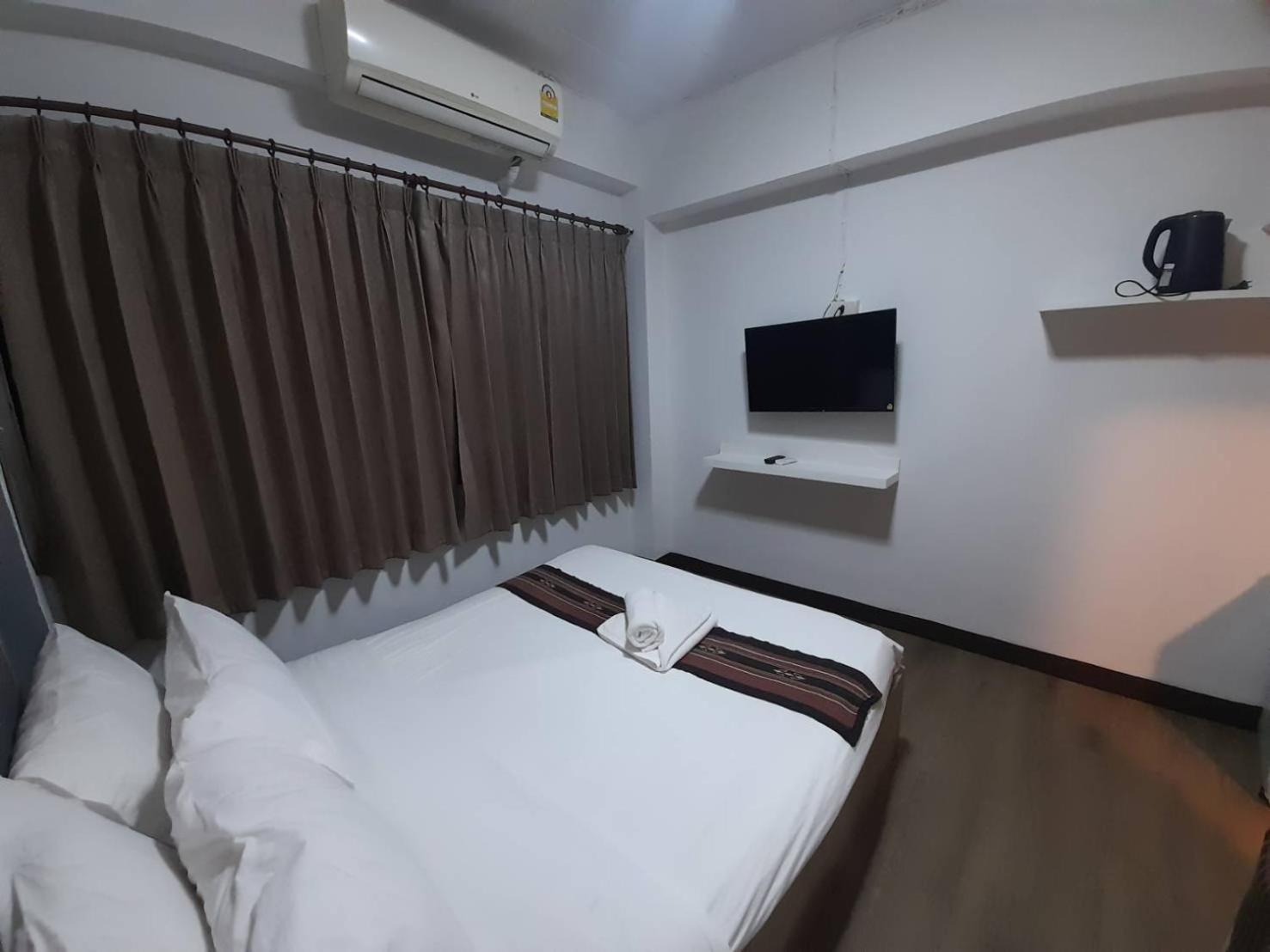 홈 플레이스 호텔 치앙마이 외부 사진